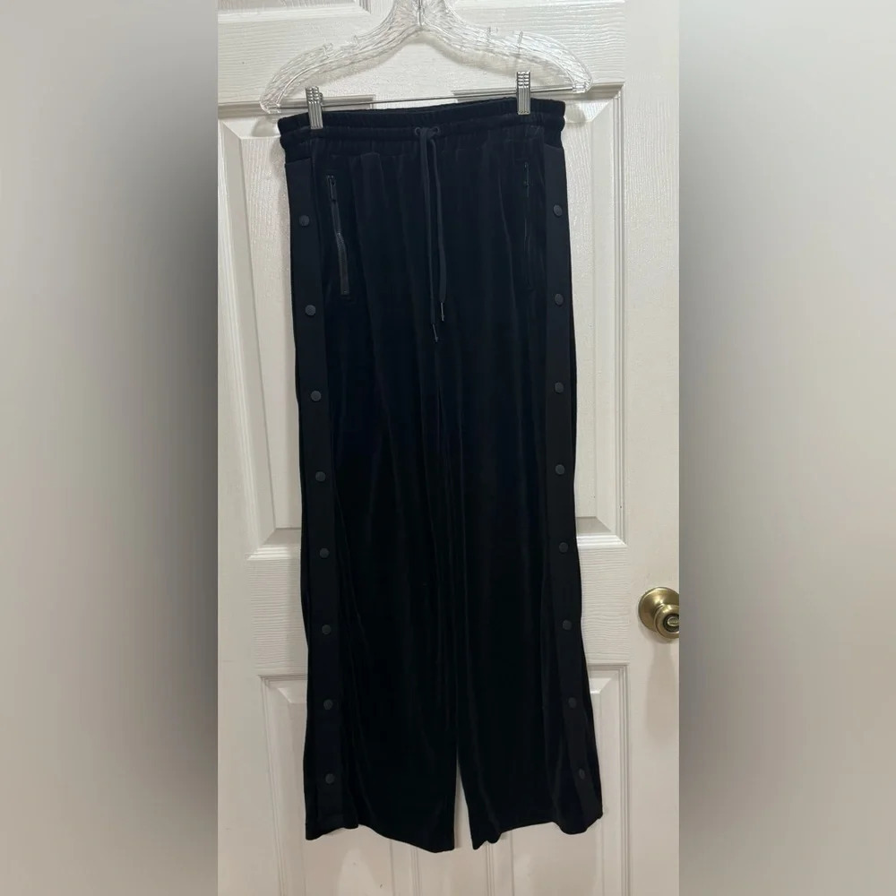 ALALA Pants Liya Wide-Leg Velour Snap-Up Track Black Size XS Made in USA